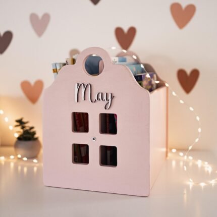 Nursery Storage for Books (4)