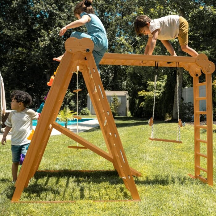 Outdoor jungle gym