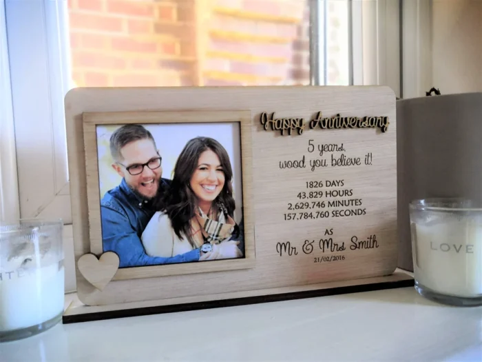 Wooden Photo Frame with Picture - Happy Anniversary