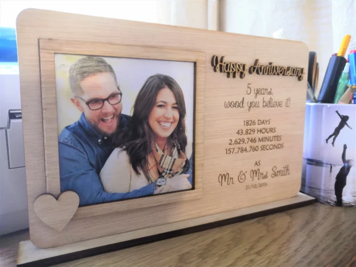 Wooden Photo Frame with Picture - Happy Anniversary