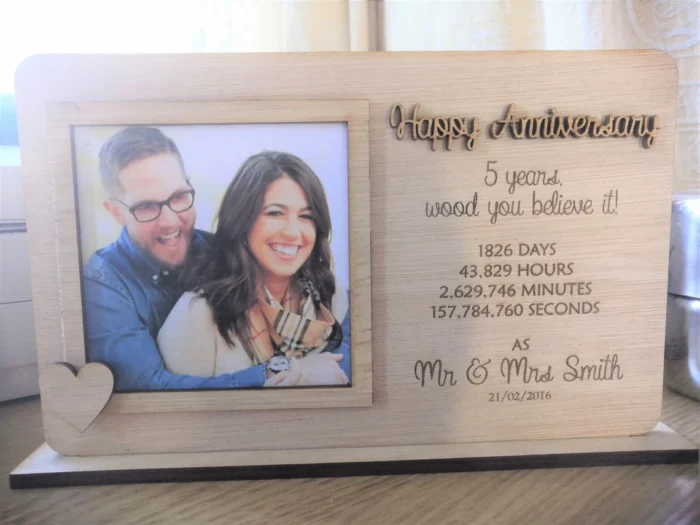 Wooden Photo Frame with Picture - Happy Anniversary